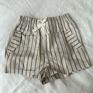 NWT! Banana republic baby cream and tan striped shorts